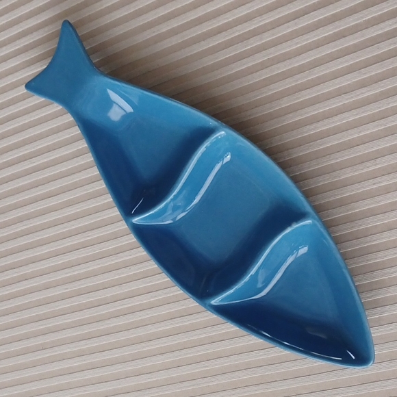 3-Section Fish Shaped Serving Dish - Picture 2 of 8